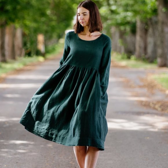 Son de Flor Dresses & Skirts - Son de Flor evergreen smock dress